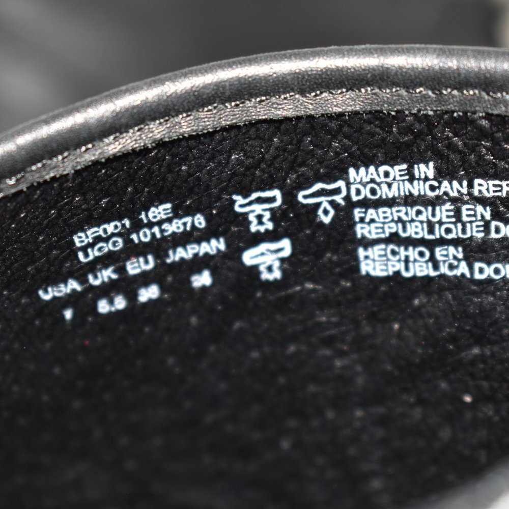 $240 UGG Analise Shearling FUR LEATHER BLACK BLOCK WINTER lace Bootie 7 (M5) - Picture 8 of 8